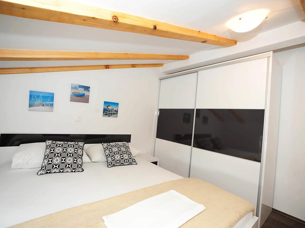 Apartment Klelija *